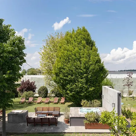 Bed & Breakfast Memento